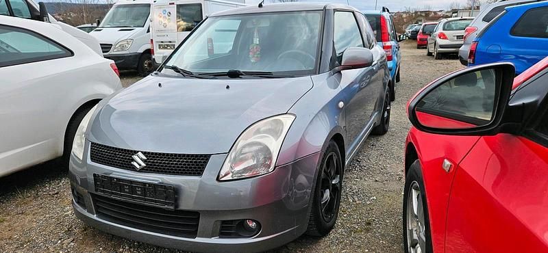 Grau Gebraucht 2007 Suzuki Swift Kleinwagen | 1.150 € (Superpreis) - Bild 1/4