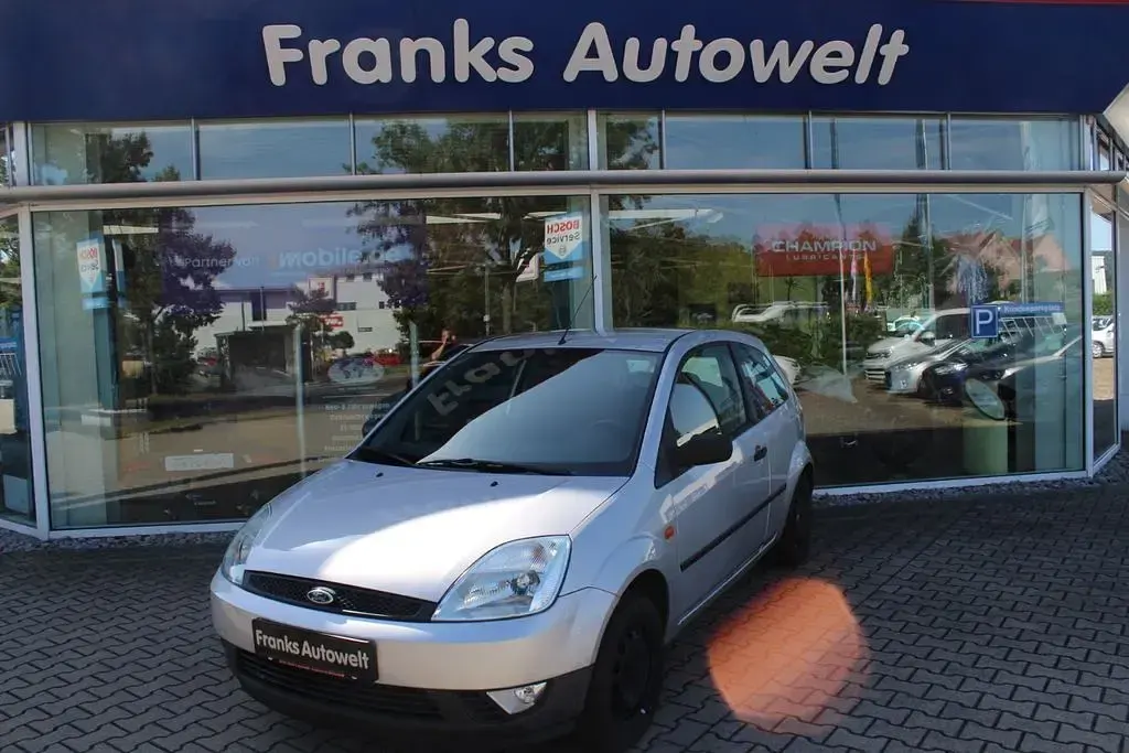 Gebraucht Ford Fiesta 68 PS (50 kW) 2005 Silber Kleinwagen
