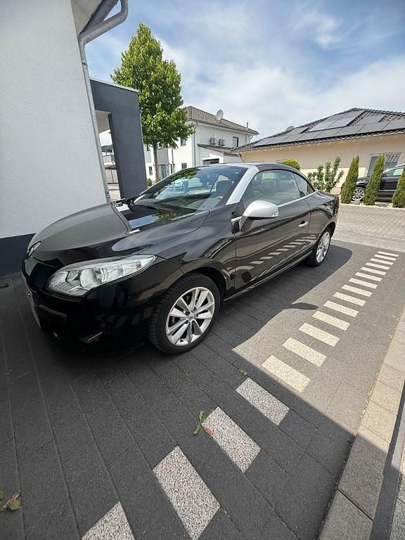 Schwarz Gebraucht 2010 Renault Mégane Cabriolet Luxe Cabrio | 4.700 € (Fairer Preis) - Bild 1/4