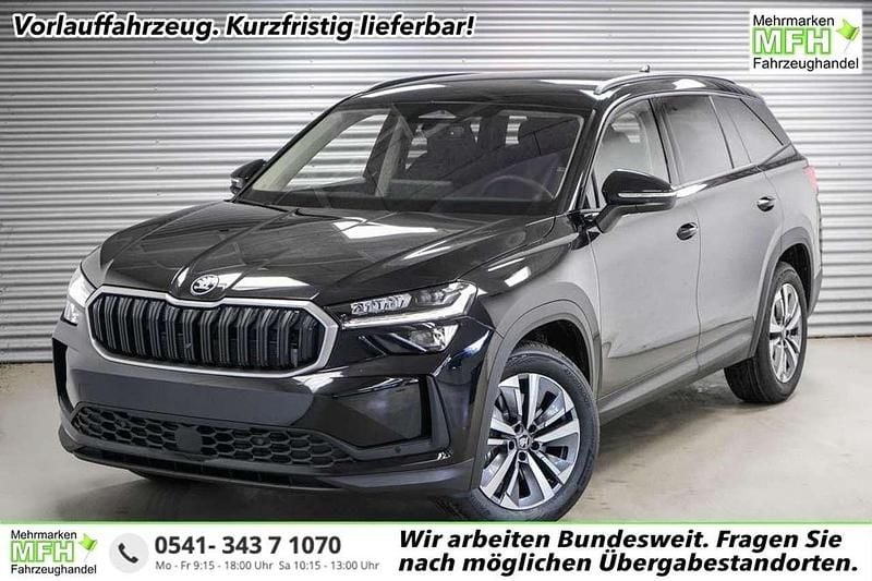 Black magic metallic ... Neu 2025 Skoda Kodiaq Selection SUV | 39.491 € (Superpreis) - Bild 1/4