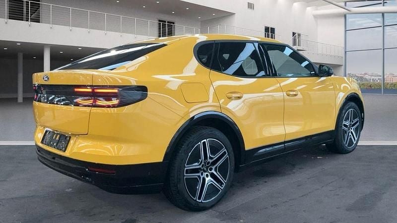 Usado Ford Capri Premium 250 kW (340 CV) 2025 Amarillo SUV