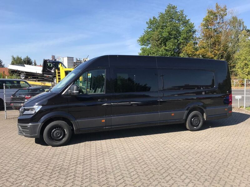 Gebraucht VW Crafter 177 PS (130 kW) 2022 Schwarz metallic Van