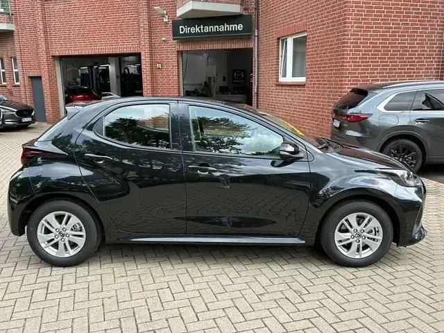 Neu Mazda 2 Center-Line 116 PS (85 kW) 2025 Schwarz Kleinwagen