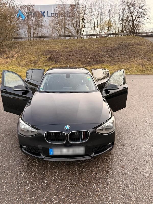 Gebraucht BMW 118 143 PS (105 kW) 2014 Schwarz Kleinwagen