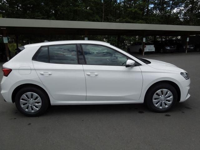 Neu Skoda Fabia Selection 95 PS (69 kW) 2025 Candyweiß Kleinwagen