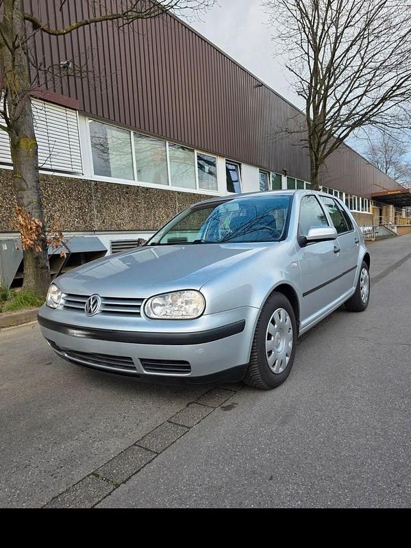 Gebraucht VW Golf IV Edition 102 PS (75 kW) 2002 Silber Kombi