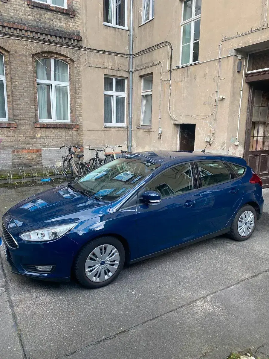 Brugt Ford Focus 101 HK (74 kW) 2016 Blå Sedan