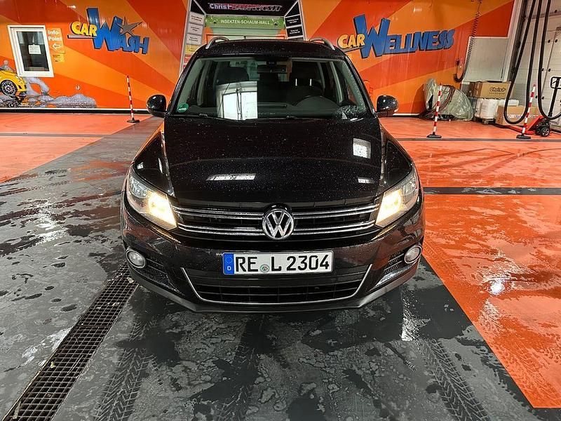 Gebraucht VW Tiguan Sport 160 PS (117 kW) 2012 Schwarz SUV