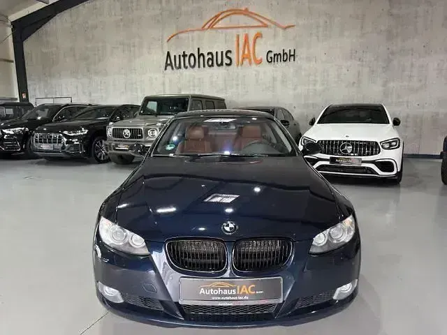 Second-hand BMW 330 Performance 272 CP (200 kW) 2007 Albastru Coupe