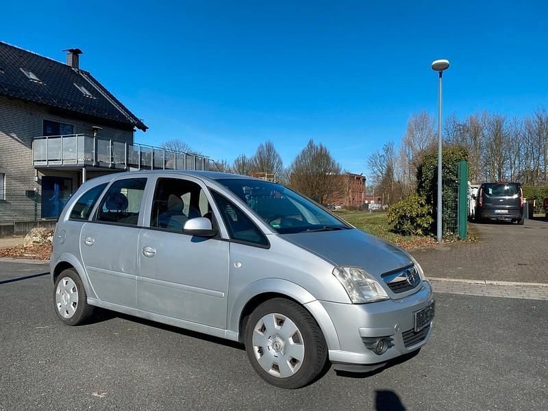 Gebraucht Opel Meriva 90 PS (66 kW) 2007 Silber Van / Kleinbus