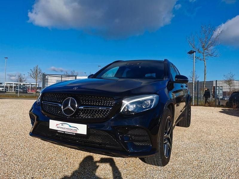 Schwarz Gebraucht 2019 Mercedes GLC43 AMG AMG SUV | 35.380 € (Superpreis) - Bild 1/4