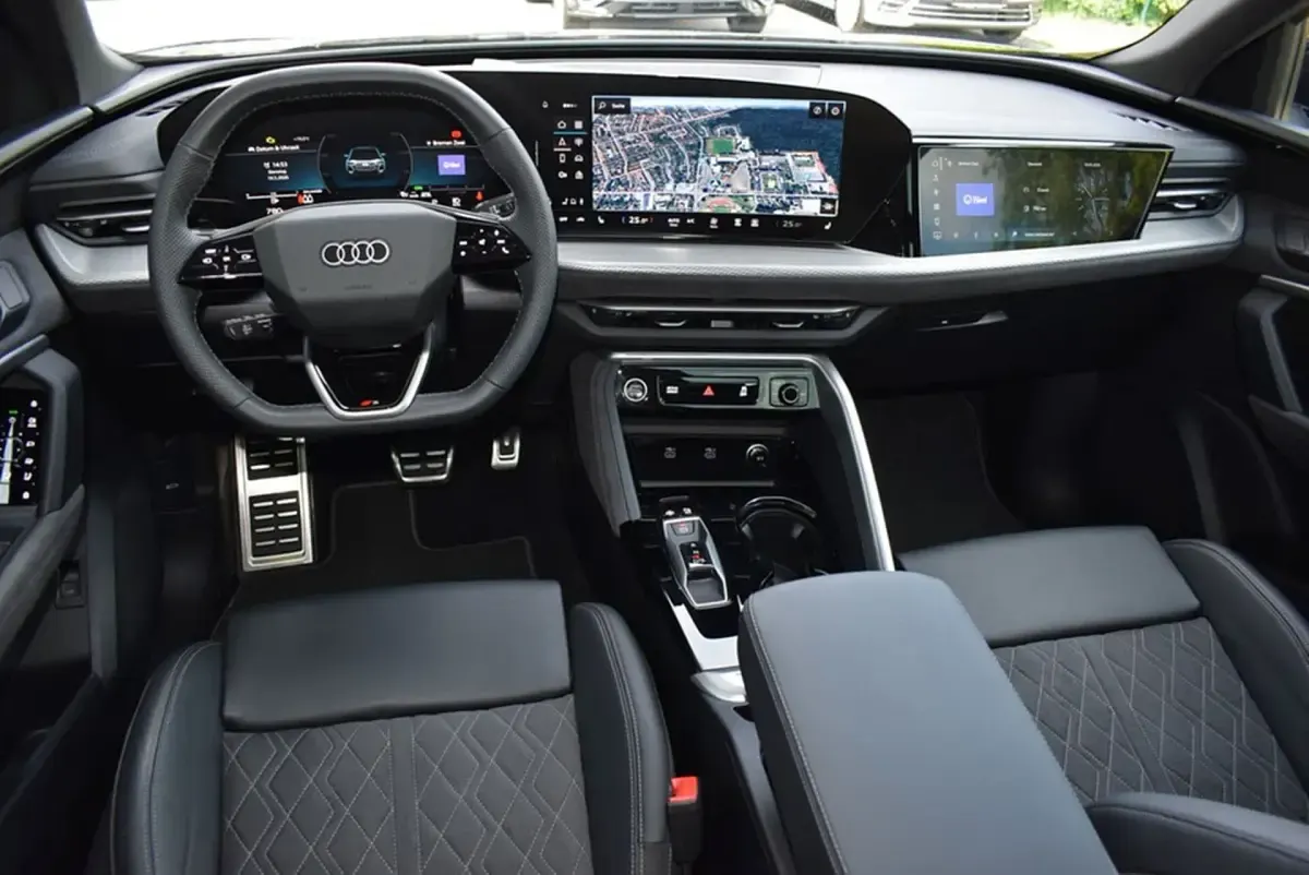 Gebraucht Audi Q5 S-Line 204 PS (150 kW) 2025 Mythosschwarz metallic SUV