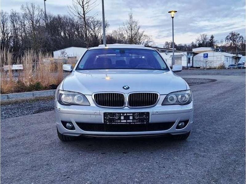 Gebraucht BMW 730 231 PS (169 kW) 2006 Titansilber metallic (metallic) Limousine