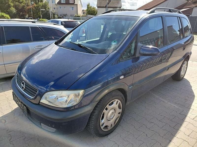 Blau Gebraucht 2000 Opel Zafira Elegance Van / Kleinbus | 985 € (Guter Preis) - Bild 1/4