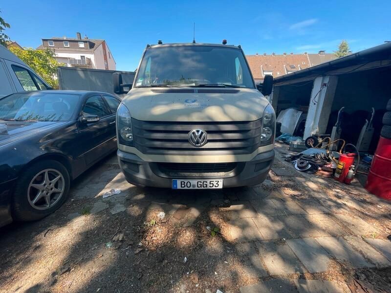 Grau Gebraucht 2012 VW Crafter Van | 7.500 € - Bild 1/4