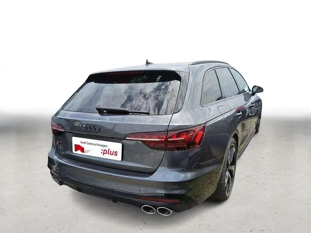 Gebraucht Audi S4 Ambiente 341 PS (250 kW) 2024 Grau Kombi