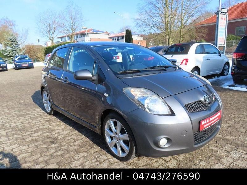 Gebraucht Toyota Yaris 133 PS (97 kW) 2007 Grau Kleinwagen