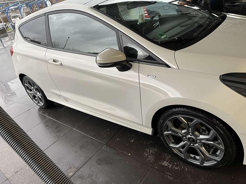 Gebraucht Ford Fiesta S 125 PS (91 kW) 2020 Weiß Kleinwagen