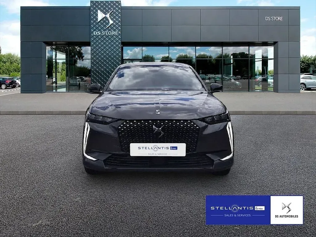 Neu DS Automobiles DS4 131 PS (96 kW) 2025 Schwarz Limousine