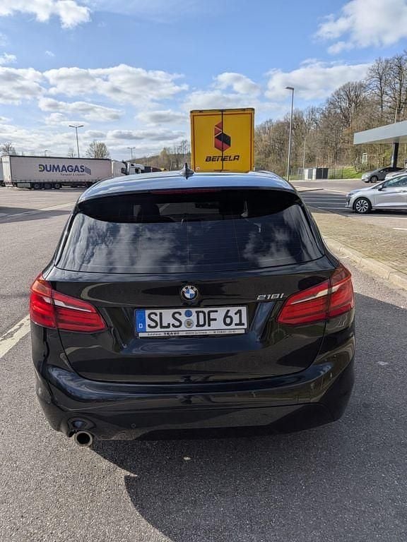 Gebraucht BMW 218 Active Tourer 140 PS (102 kW) 2019 Schwarz Van / Kleinbus