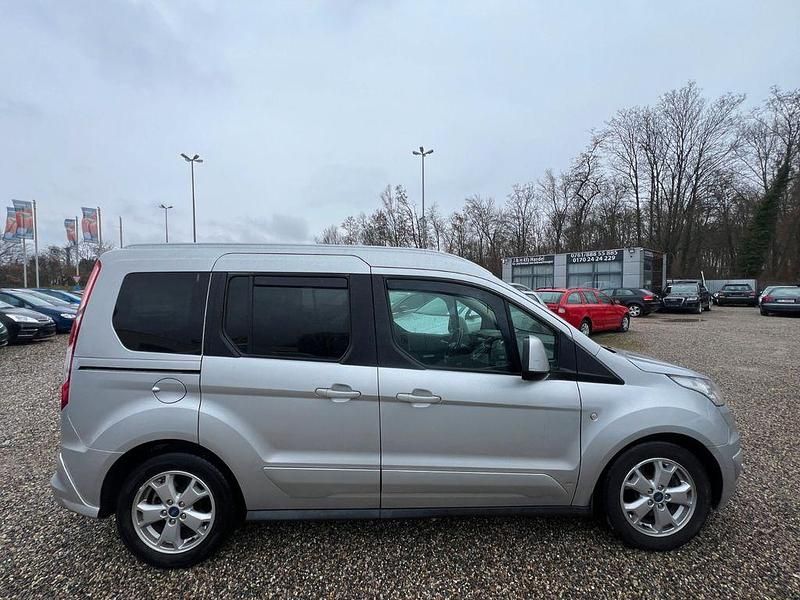 Gebraucht Ford Tourneo Connect Titanium 101 PS (74 kW) 2015 Grau Van / Kleinbus