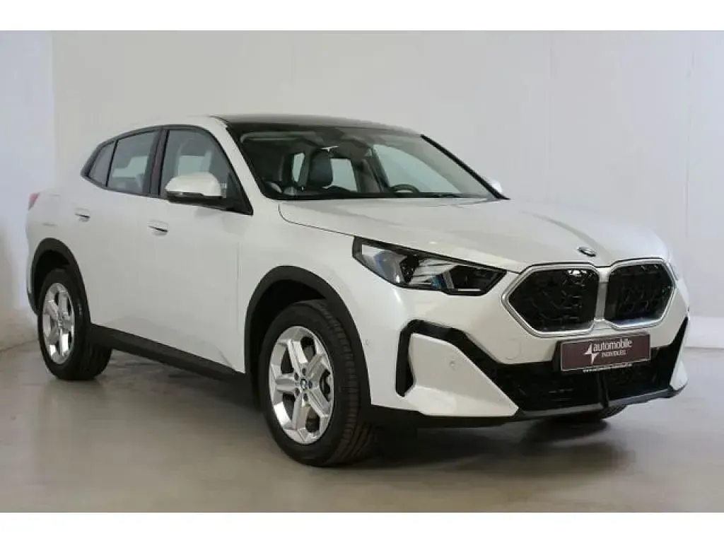 Gebraucht BMW X2 Sport Line 170 PS (125 kW) 2025 Mineralweiss met. SUV
