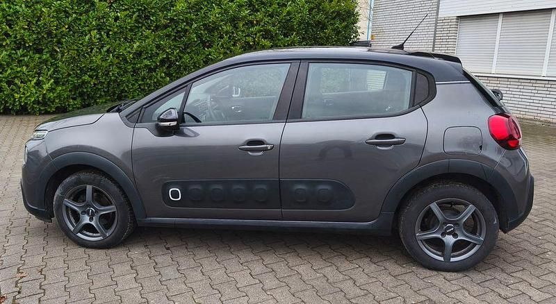 Gebraucht Citroën C3 Feel 83 PS (61 kW) 2020 Grau Limousine