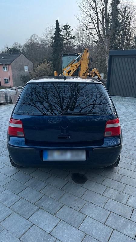 Gebraucht VW Golf IV 75 PS (55 kW) 2003 Blau Kleinwagen