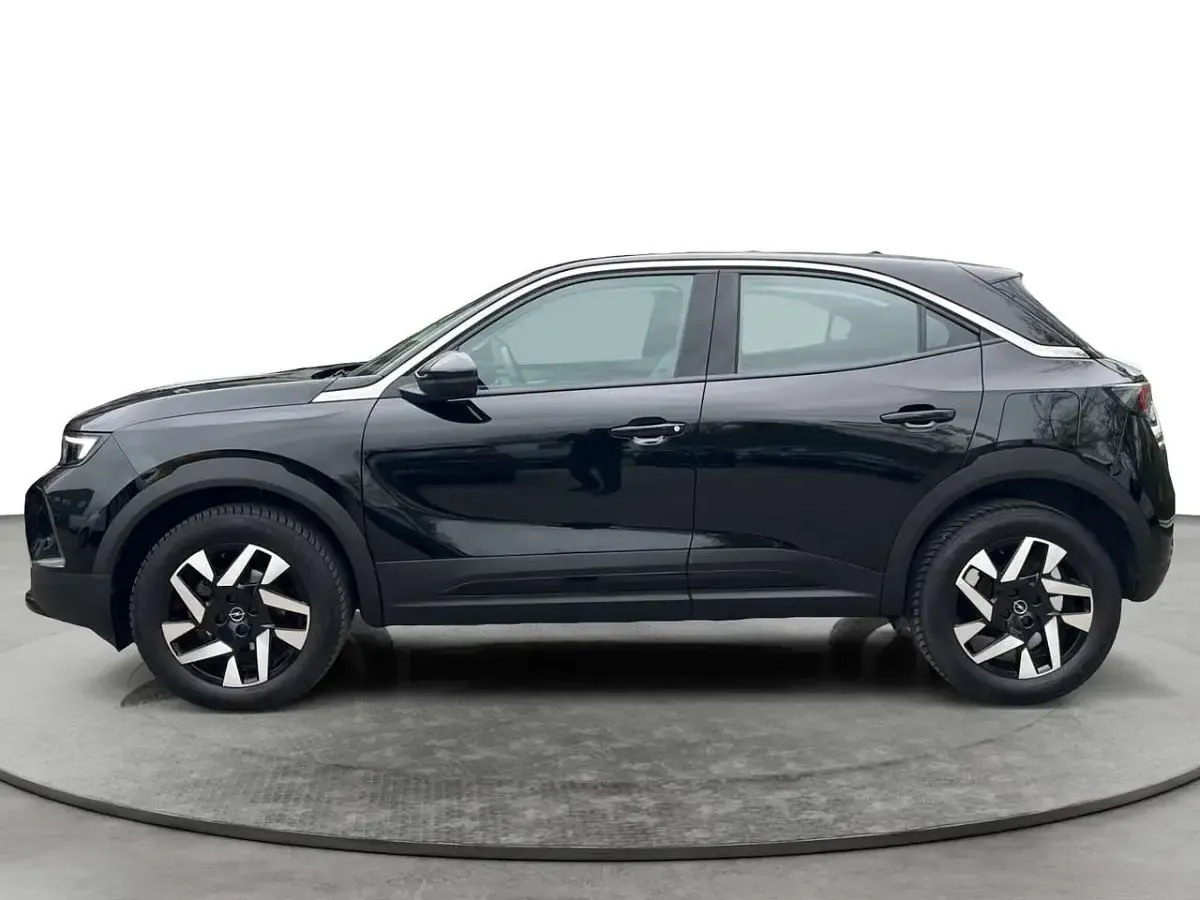 Gebraucht Opel Mokka Elegance 101 PS (74 kW) 2024 Lackierung schwarz perla nera/ SUV