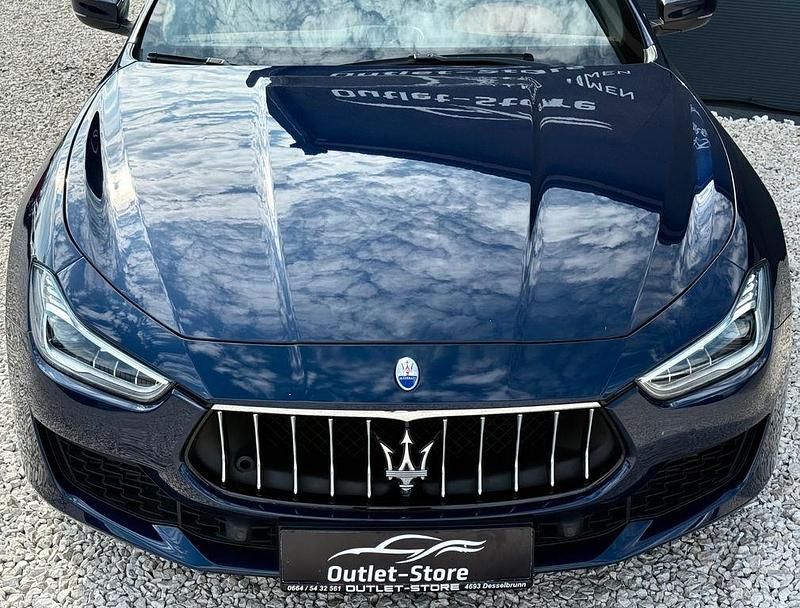 Gebraucht Maserati Ghibli 349 PS (256 kW) 2022 Blau Limousine