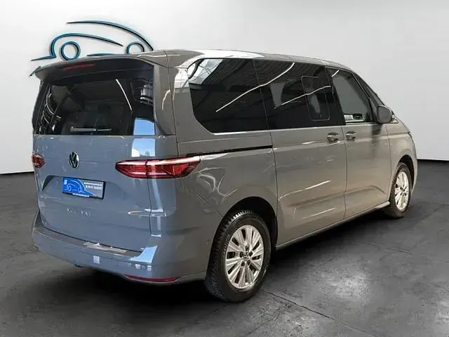 Gebraucht VW Multivan Life 204 PS (150 kW) 2025 Graukeine angabe Van / Kleinbus