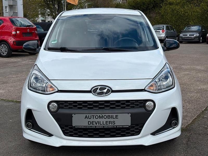 Gebraucht Hyundai i10 YES! 67 PS (49 kW) 2019 Weiß Kleinwagen