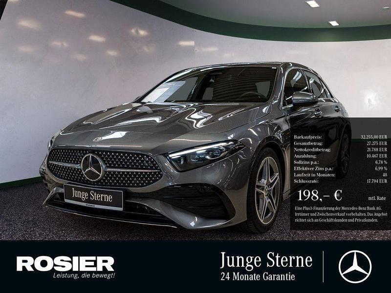 Grau / mountaingrau Gebraucht 2024 Mercedes A200 Advanced Plus Limousine | 32.255 € (Fairer Preis) - Bild 1/3