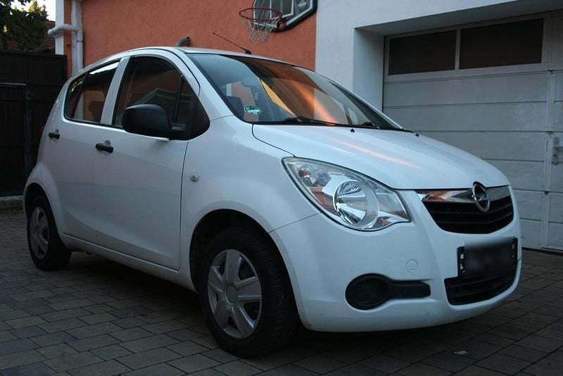 Weiß Gebraucht 2009 Opel Agila Kleinwagen | 1.550 € (Superpreis) - Bild 1/4