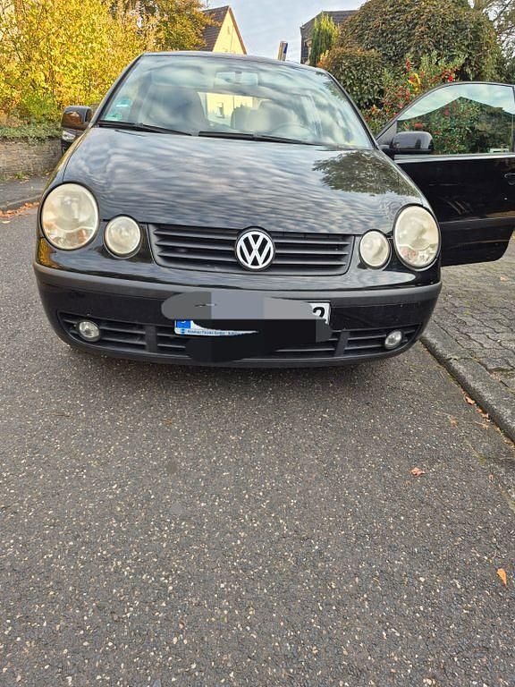 Schwarz Gebraucht 2002 VW Polo Highline Limousine | 1.898 € (Etwas zu teuer) - Bild 1/4