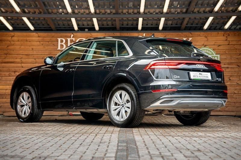Gebraucht Audi Q8 231 PS (169 kW) 2023 Schwarz SUV