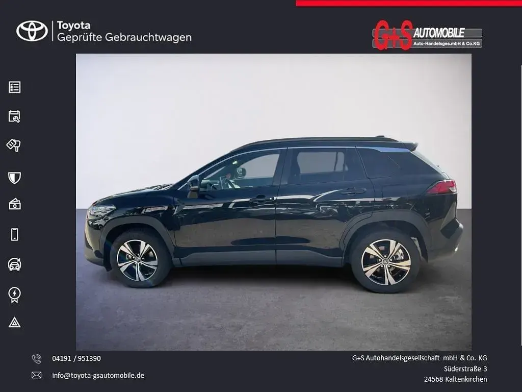 Gebraucht Toyota Corolla Cross Basis 197 PS (144 kW) 2024 Schwarz SUV