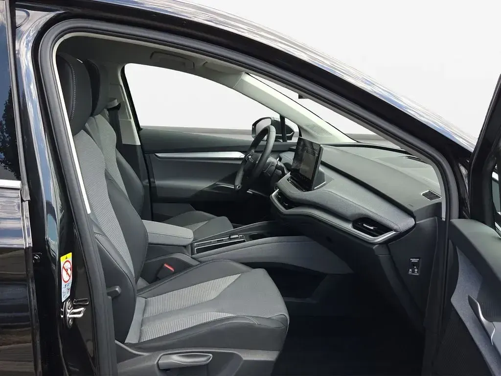 Gebraucht Skoda Enyaq iV Loft 210 kW (286 PS) 2025 Blackmagic perleffekt SUV