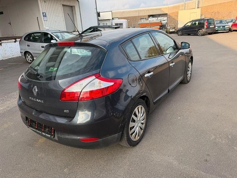 Gebraucht Renault Mégane Dynamique 131 PS (96 kW) 2011 Limousine