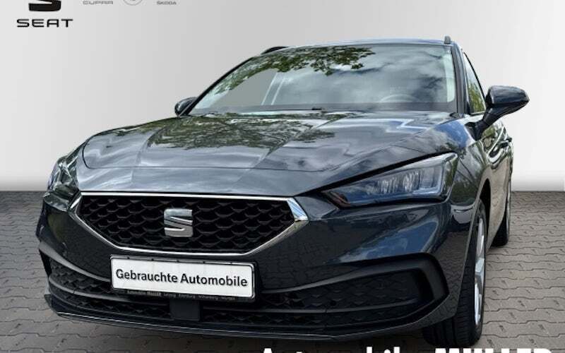 Grau Gebraucht 2024 Seat Leon ST Style Kombi | 19.989 € (Superpreis) - Bild 1/4