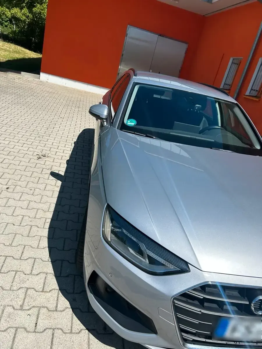 Używany Audi A4 Ambiente 163 KM (119 kW) 2020 Srebrny Kombi