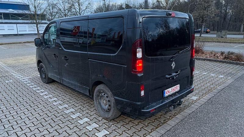 Gebraucht Renault Trafic 150 PS (110 kW) 2023 Schwarz Van / Kleinbus