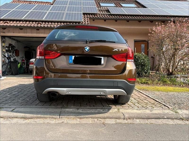Gebraucht BMW X1 143 PS (105 kW) 2013 Braun SUV