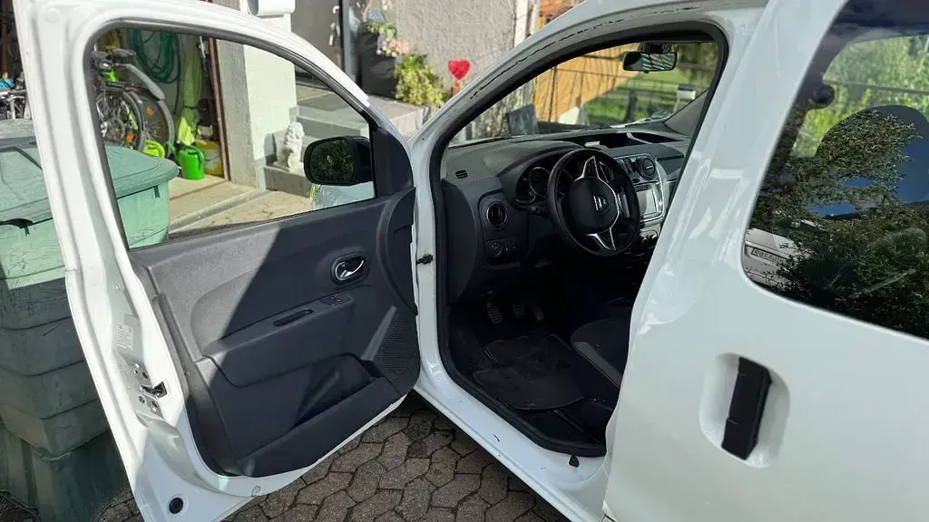 Gebraucht Dacia Dokker Stepway 90 PS (66 kW) 2018 Weiß Van / Kleinbus