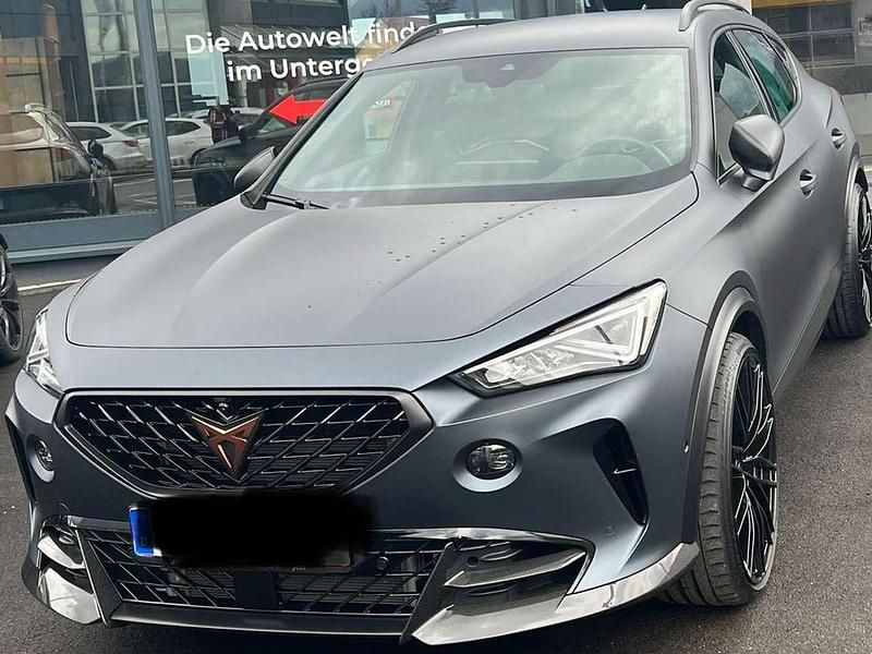 Grau Gebraucht 2022 Cupra Formentor VZ SUV | 44.900 € (Teuer) - Bild 1/4