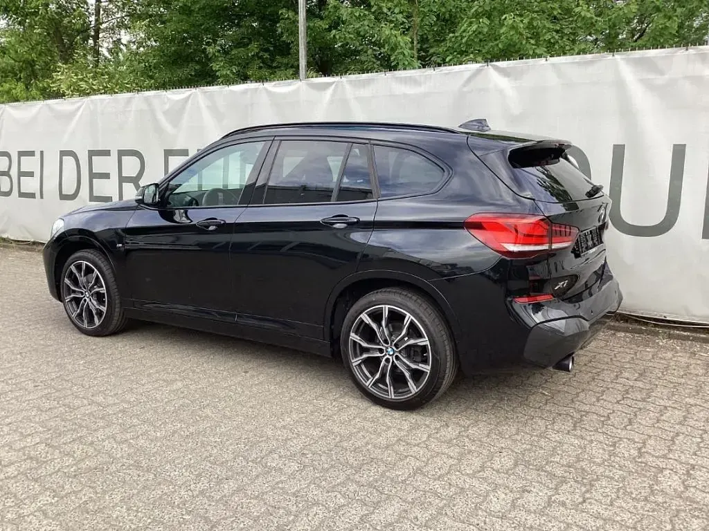 Gebraucht BMW X1 M Sport 136 PS (100 kW) 2022 Schwarz SUV