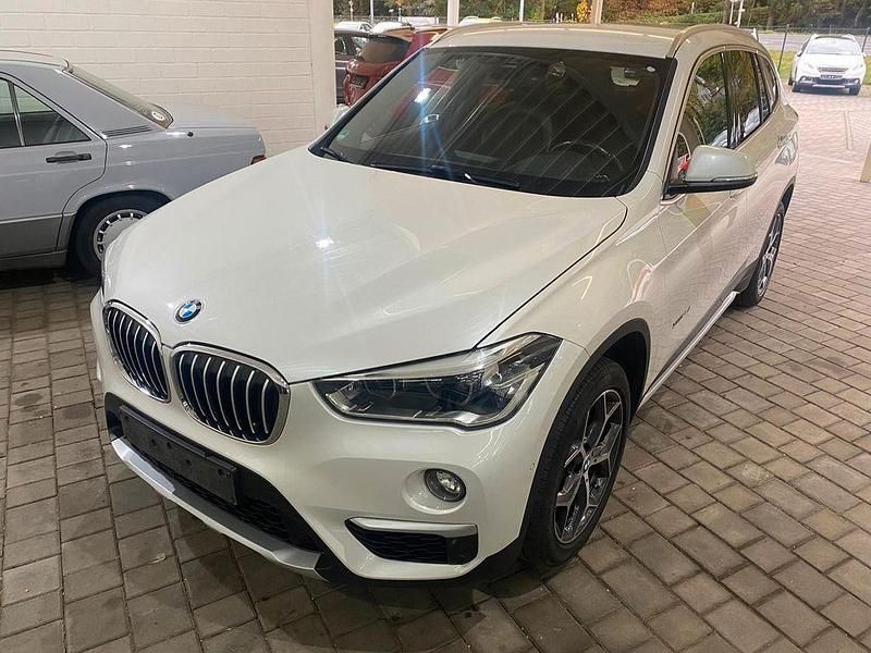 Weiß Gebraucht 2016 BMW X1 xLine SUV | 18.890 € (Fairer Preis) - Bild 1/4