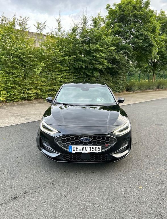 Gebraucht Ford Focus ST 280 PS (205 kW) 2022 Schwarz Limousine