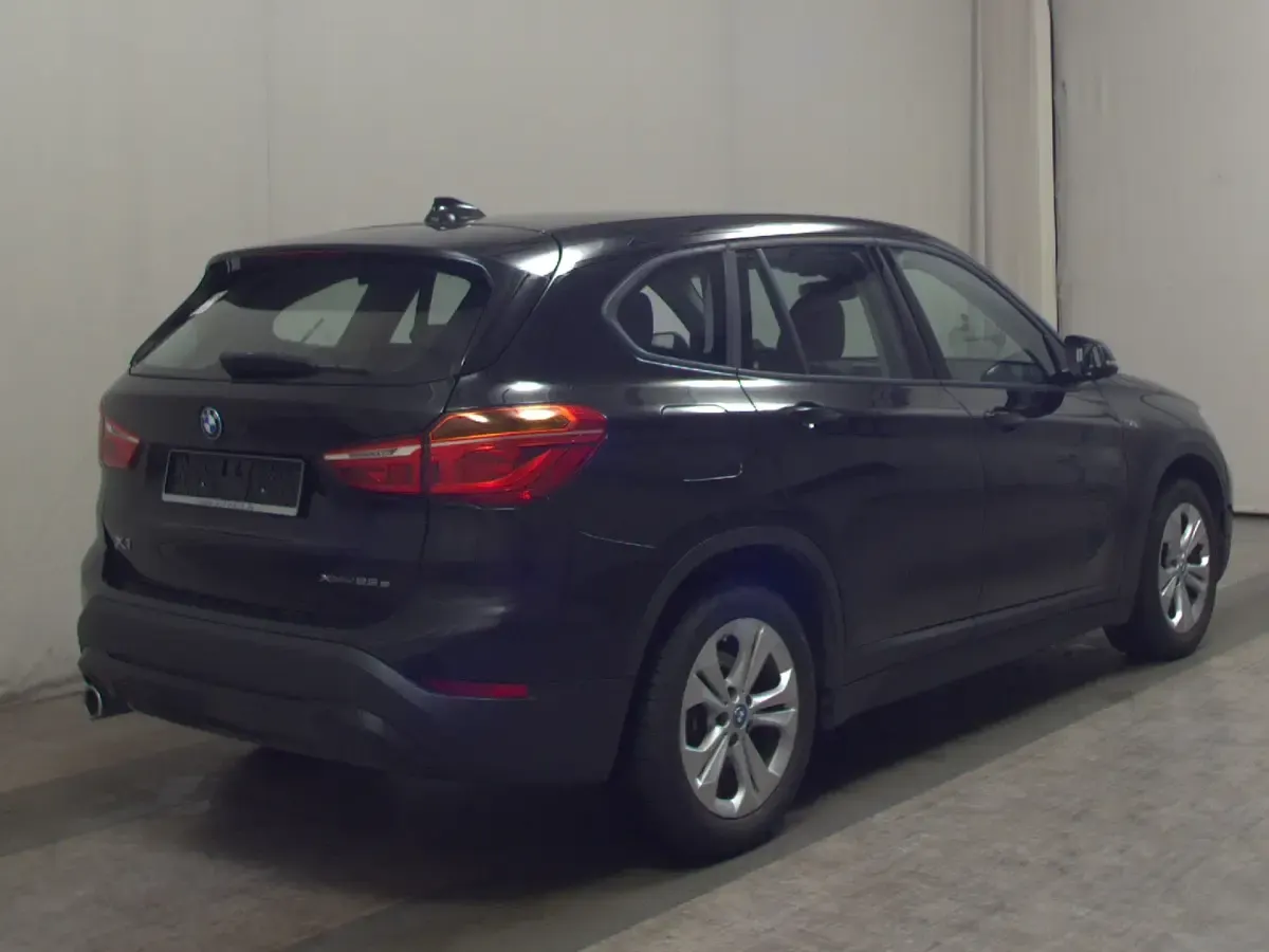 Gebraucht BMW X1 Advantage 220 PS (161 kW) 2022 Schwarz ii SUV
