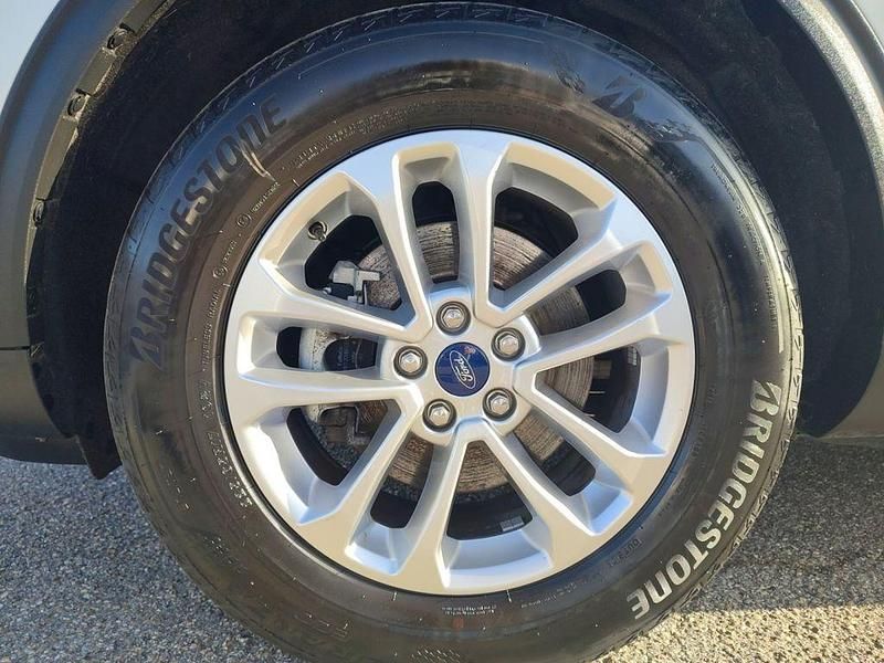 Gebraucht Ford Kuga Titanium 152 PS (111 kW) 2022 Weiss SUV